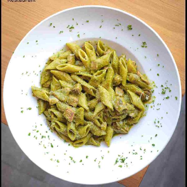 پاستا چیکن پستو