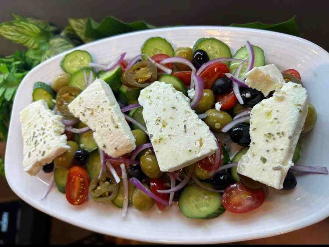 سالاد یونانی